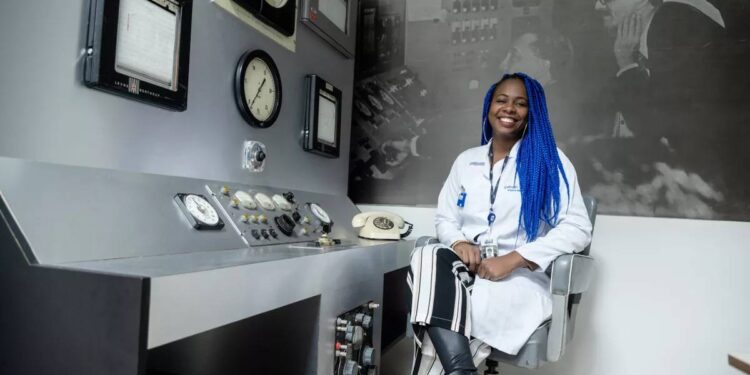 MULHERES NAS CIÊNCIAS NUCLEARES